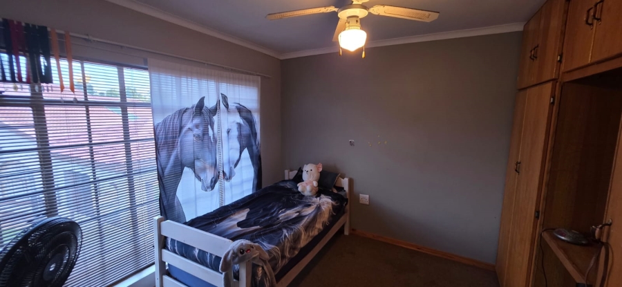 4 Bedroom Property for Sale in Miederpark North West